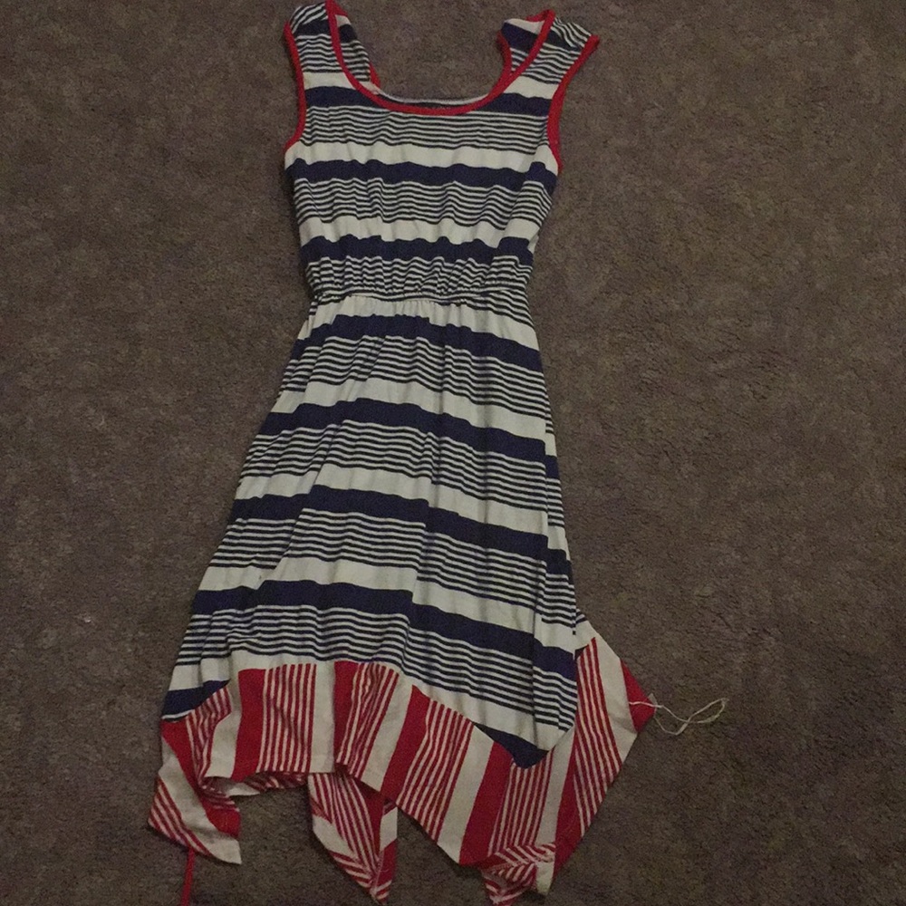 Girls dress - Picture 1 of 3